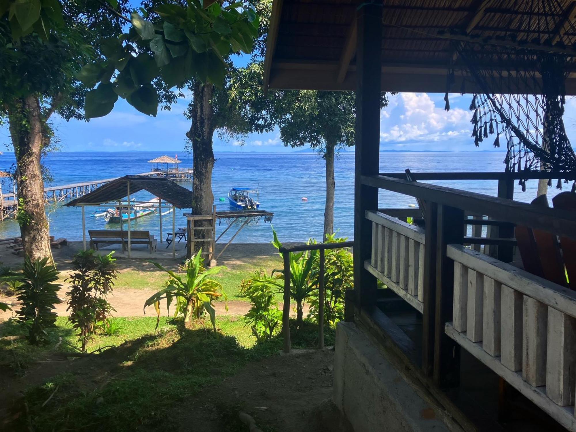 Pristine Paradise Dive Resort - Togean Islands, Una Una Pulau Unauna المظهر الخارجي الصورة