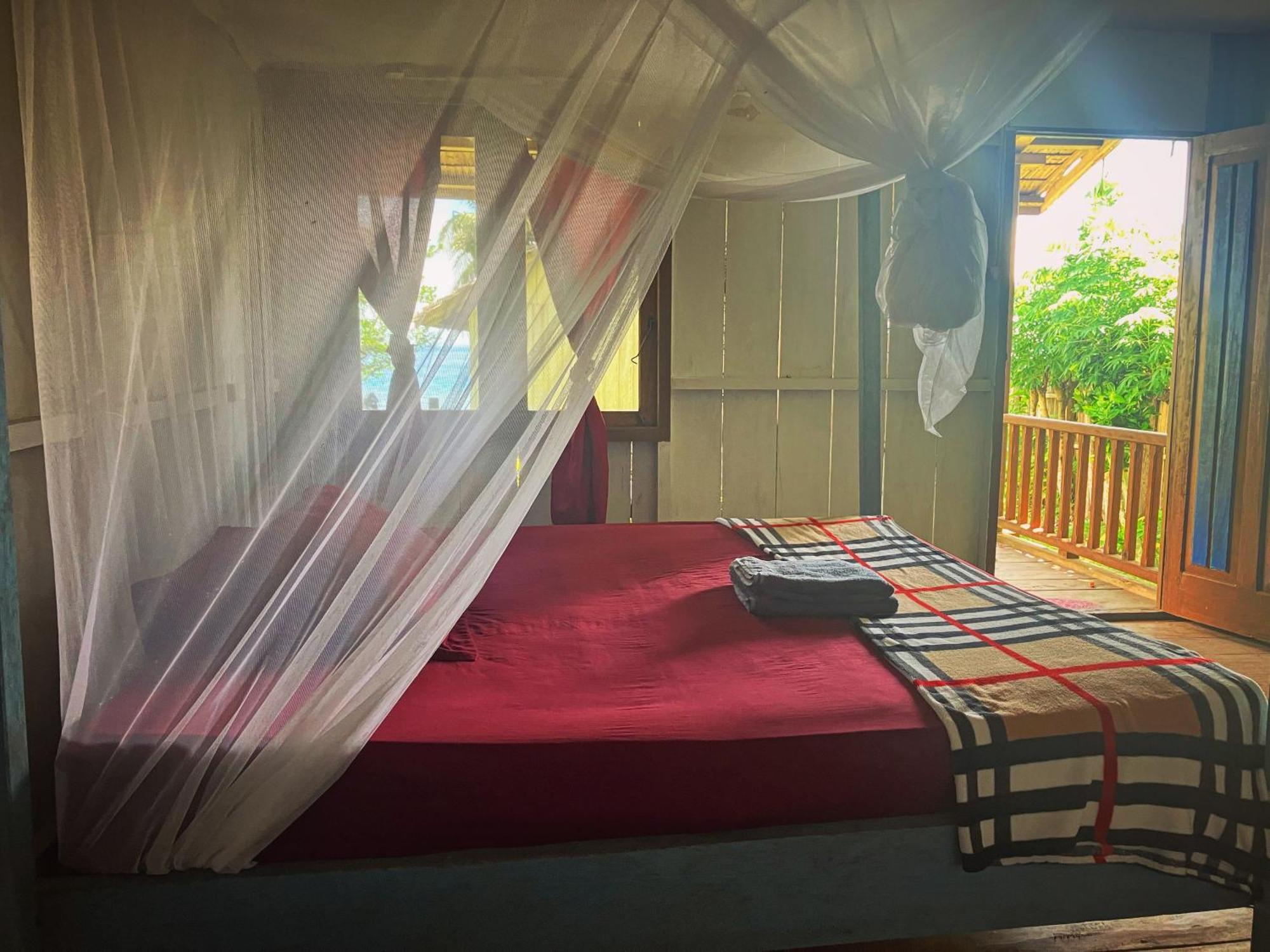 Pristine Paradise Dive Resort - Togean Islands, Una Una Pulau Unauna المظهر الخارجي الصورة