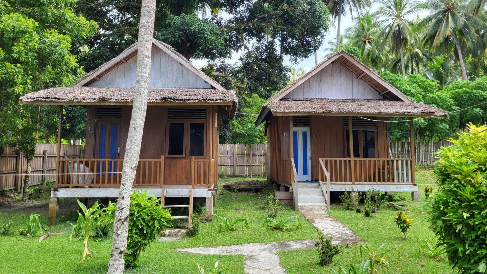 Pristine Paradise Dive Resort - Togean Islands, Una Una Pulau Unauna المظهر الخارجي الصورة
