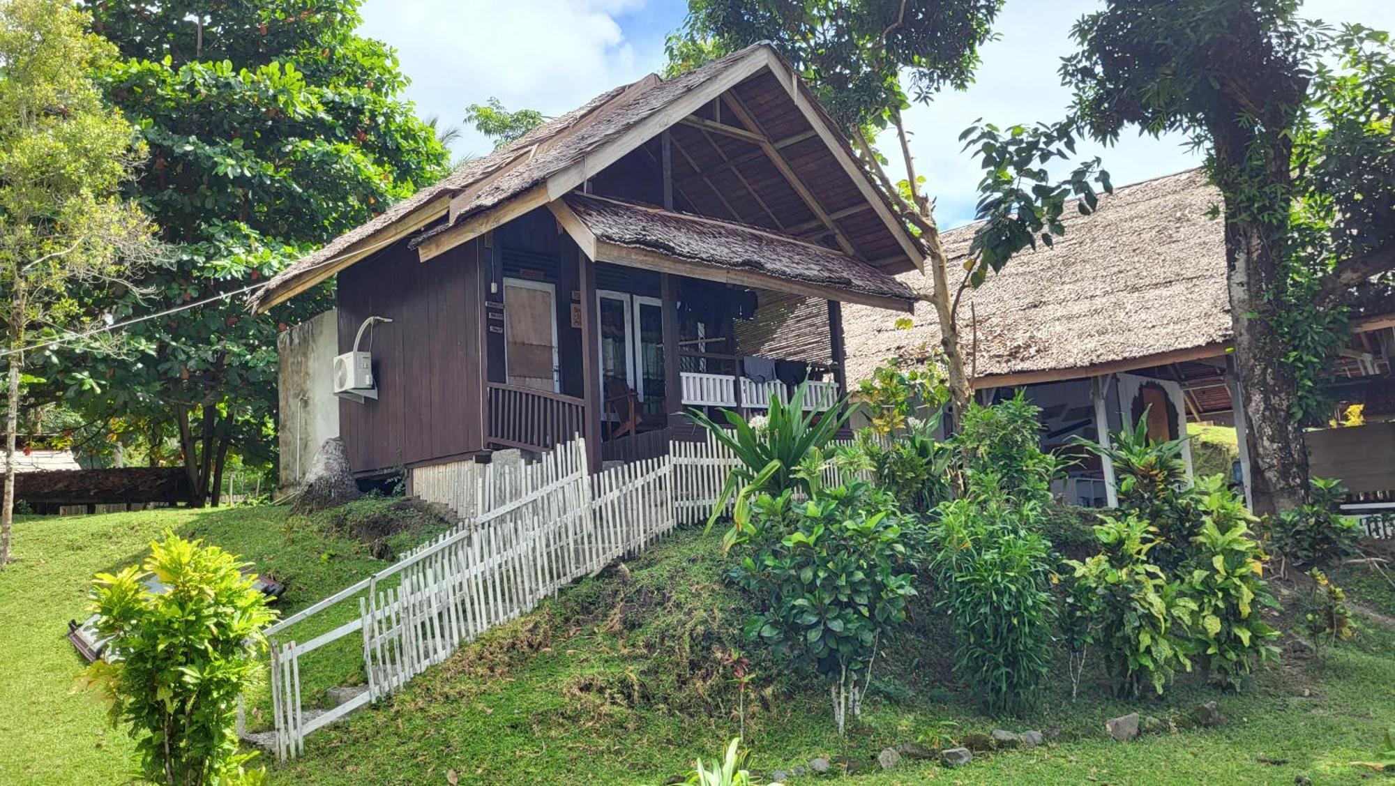 Pristine Paradise Dive Resort - Togean Islands, Una Una Pulau Unauna المظهر الخارجي الصورة